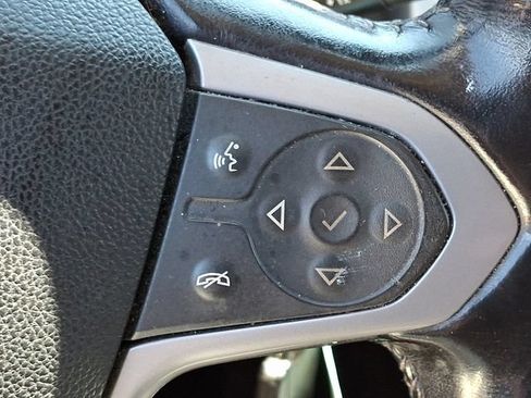Used 2017 Chevrolet Colorado LT AWD/4WD image 21