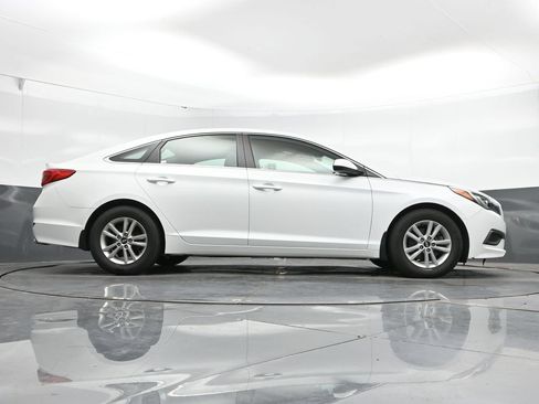 Used 2016 Hyundai Sonata SE FWD image 41