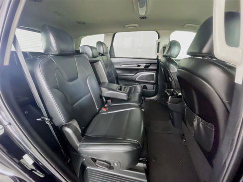 Used 2021 Kia Telluride LX image 29