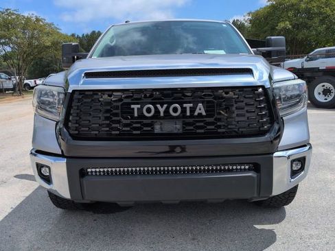 Used 2018 Toyota Tundra SR5 w/ SR5 Upgrade Package RWD image 9