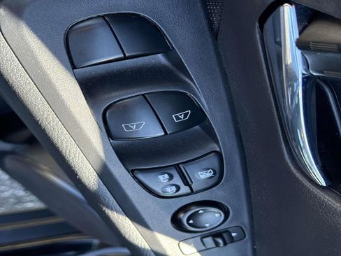 Used 2024 Nissan Kicks SV image 17