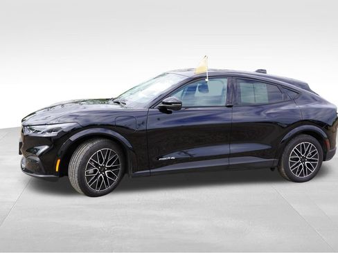 Certified 2025 Ford Mustang Mach-E Premium AWD/4WD image 10