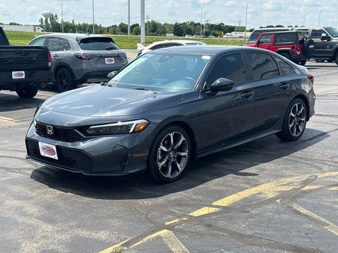 Certified 2025 Honda Civic Sport Touring image 7
