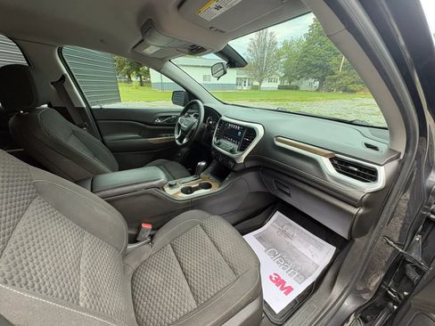 Used 2017 GMC Acadia SLE AWD/4WD image 10