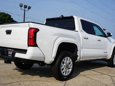 Used 2024 Toyota Tacoma SR5 RWD image 4
