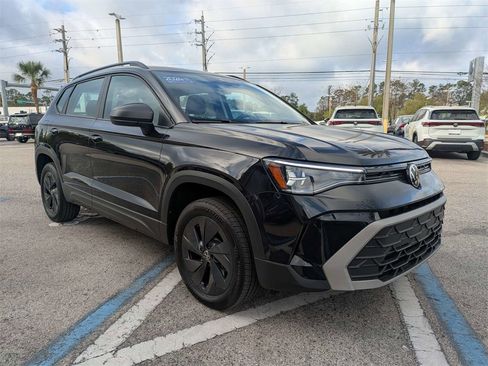 Used 2025 Volkswagen Taos S image 8