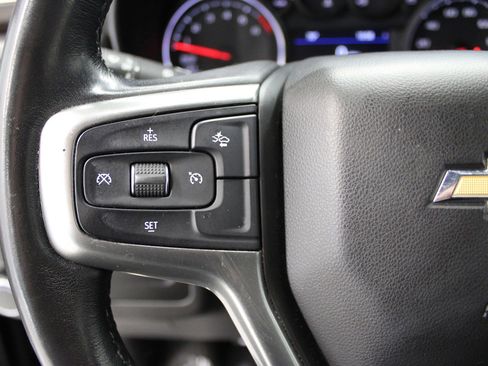 Used 2021 Chevrolet Suburban LT image 25