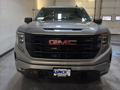 Used 2025 GMC Sierra 1500 Elevation image 8