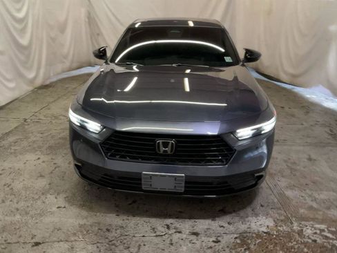 Used 2023 Honda Accord EX-L image 3