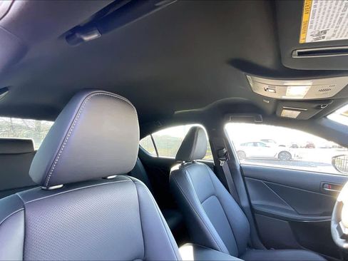 Used 2025 Lexus IS 300 F Sport image 24