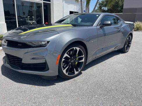 Used 2020 Chevrolet Camaro SS RWD image 28