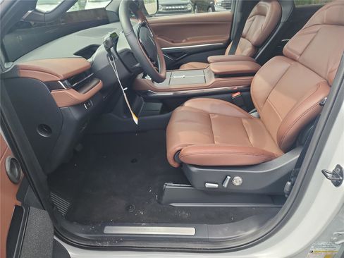 New 2026 Lincoln Navigator Reserve AWD/4WD image 13