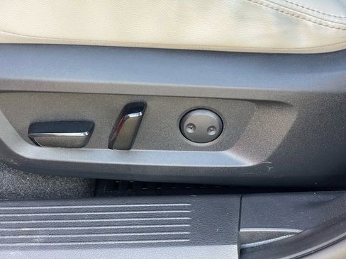 Certified 2023 Nissan Rogue SL w/ SL Premium Package image 13