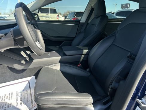 Used 2025 Tesla Model 3 Long Range image 17