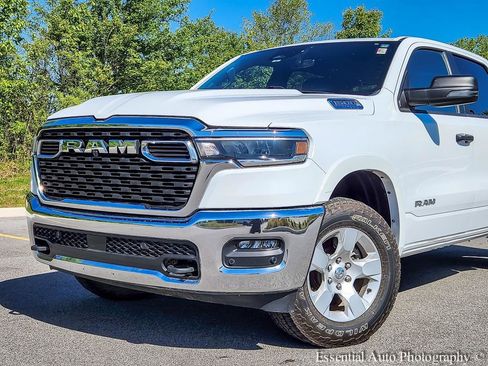 Used 2025 RAM 1500 Big Horn AWD/4WD image 2