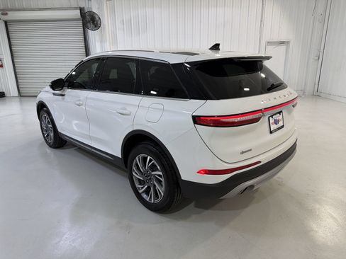 Used 2025 Lincoln Corsair FWD image 25