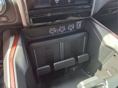 New 2026 RAM 1500 Rebel w/ Rebel Level 2 Equipment Group AWD/4WD image 18