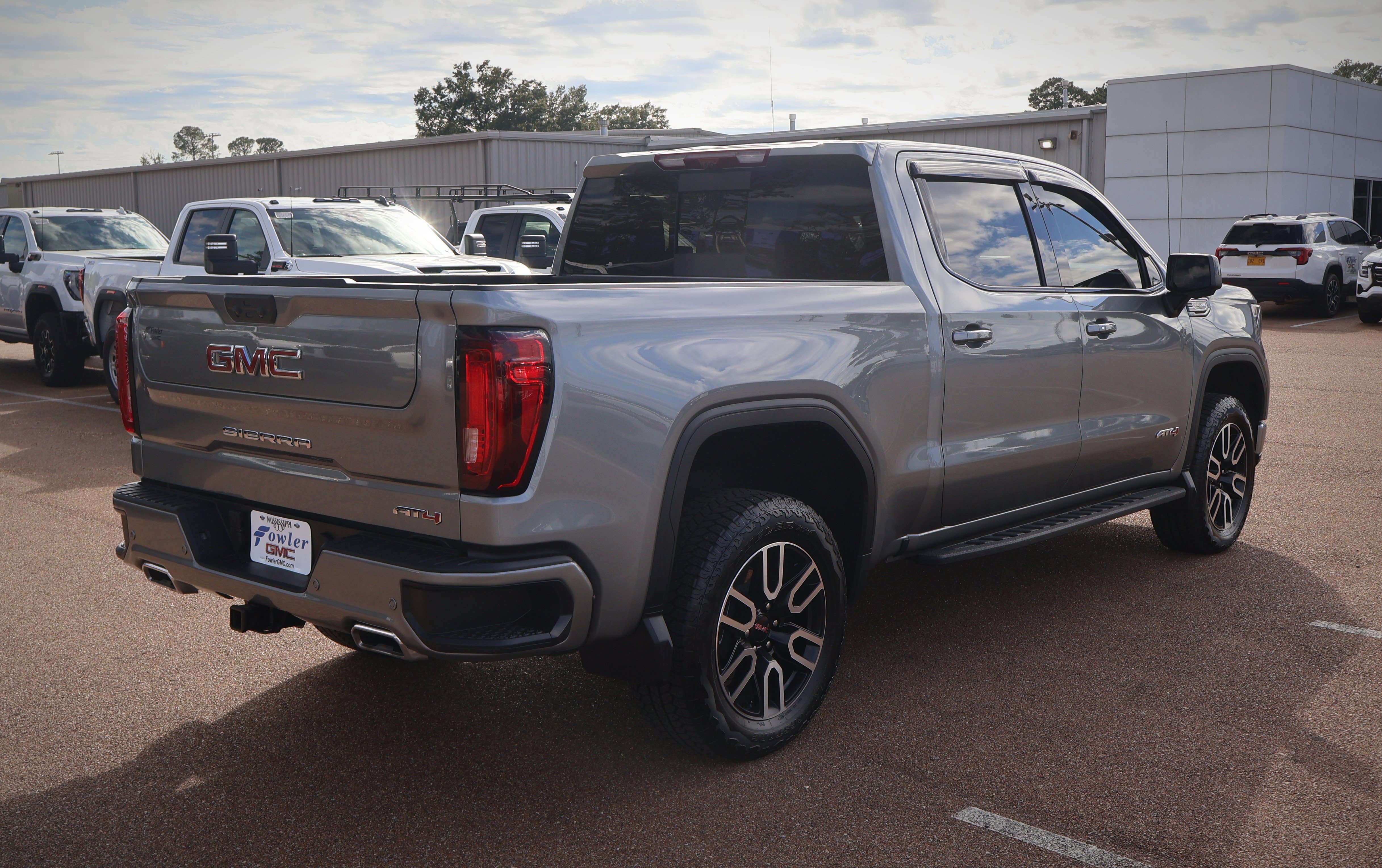 Used 2026 GMC Sierra 1500 AT4 w/ AT4 Premium Package AWD/4WD image 6