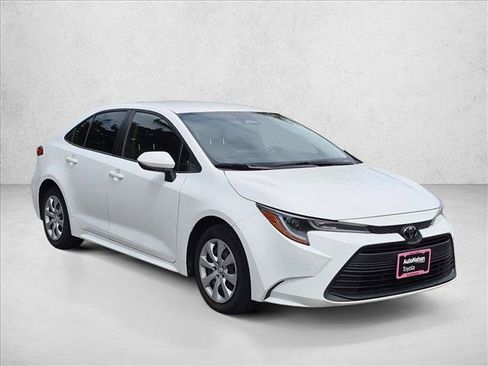 Certified 2024 Toyota Corolla LE FWD image 3
