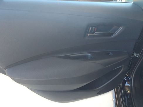 Used 2023 Toyota Corolla LE image 21