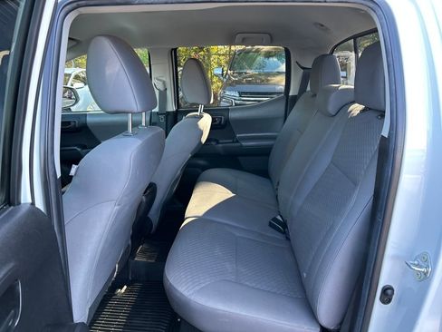 Used 2022 Toyota Tacoma SR image 22