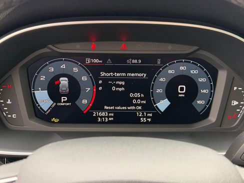 Used 2025 Audi Q3 2.0T Premium image 22