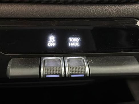 Used 2019 RAM 1500 Big Horn AWD/4WD image 36