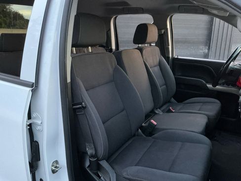 Used 2019 Chevrolet Silverado 1500 LT image 22