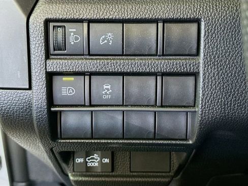 Used 2024 Toyota Tacoma SR image 11