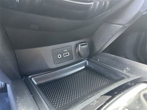 Used 2020 Nissan Rogue SV image 24