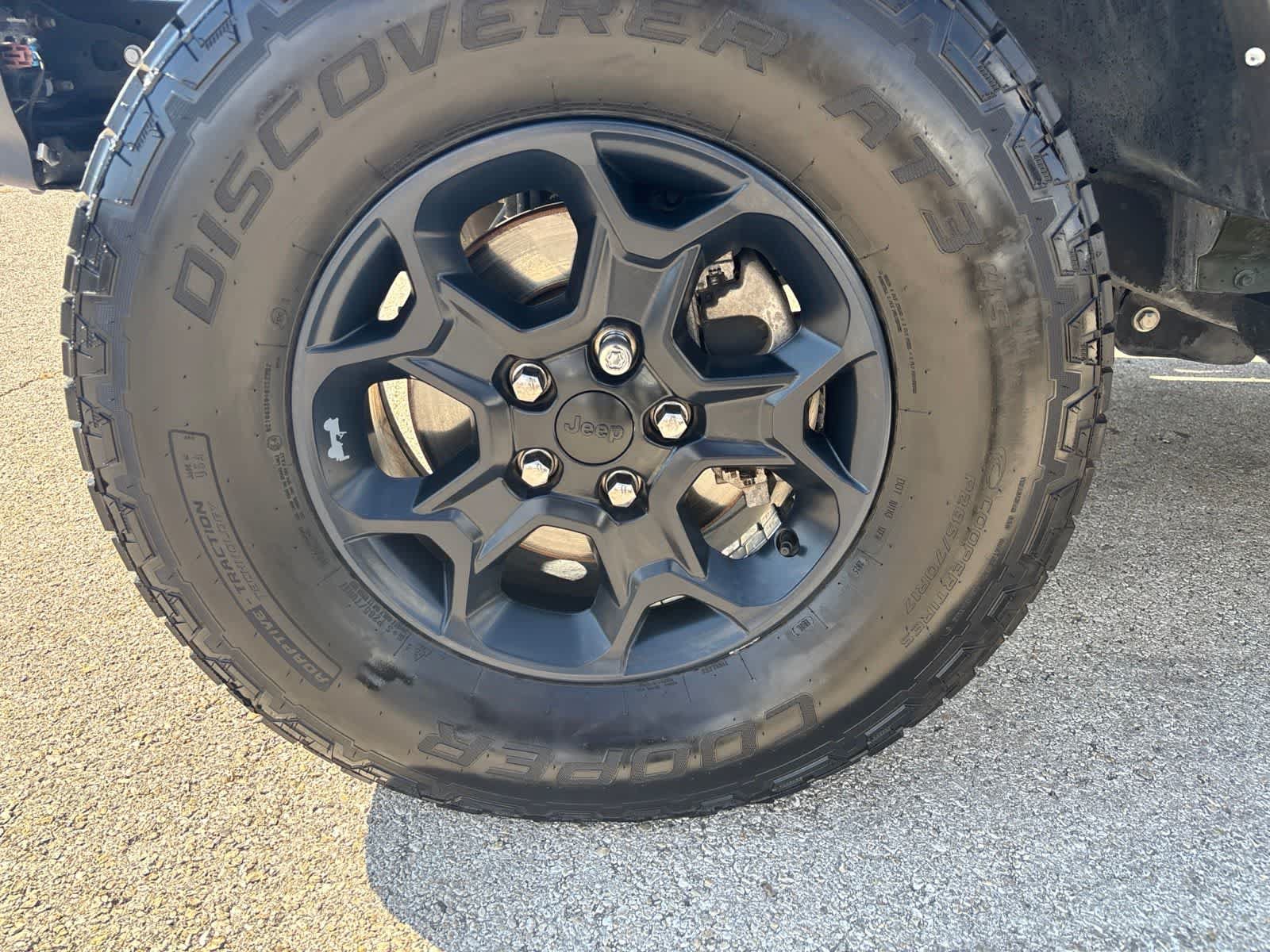 Used 2023 Jeep Gladiator Sport AWD/4WD image 21