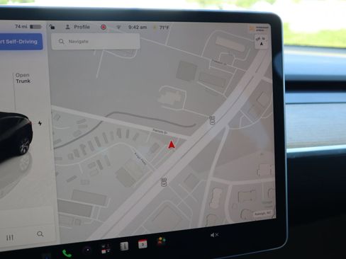 Used 2024 Tesla Model Y Long Range AWD/4WD image 20