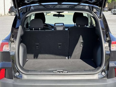 Used 2022 Ford Escape SE FWD image 11