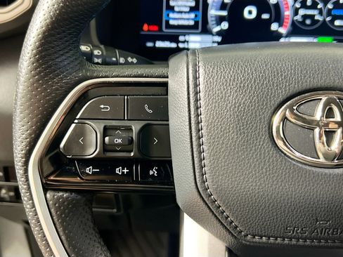 Used 2023 Toyota Tundra Platinum image 18