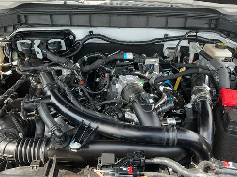 Used 2024 Ford Bronco Wildtrak AWD/4WD image 25