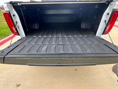 Used 2021 GMC Sierra 1500 Denali w/ Driver Alert Package II image 10