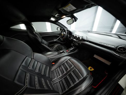 Used 2015 Ferrari F12 Berlinetta image 43