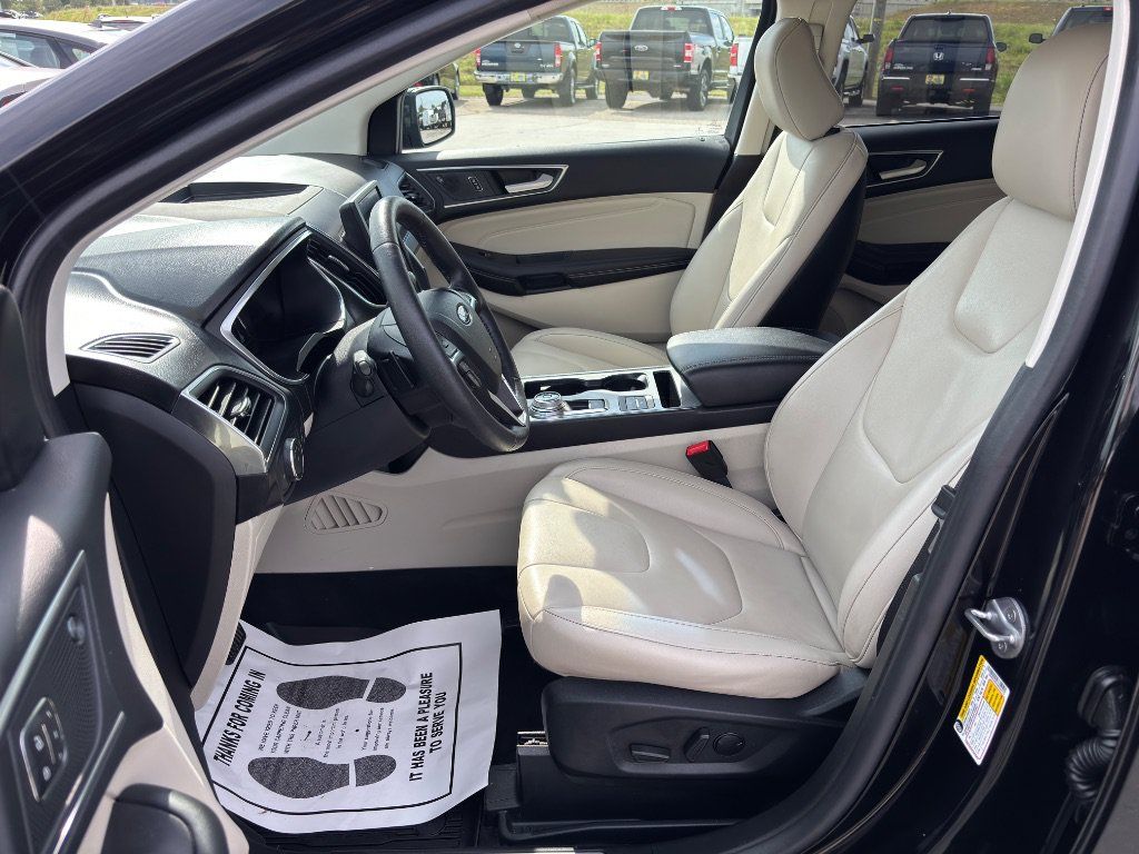 Used 2021 Ford Edge Titanium w/ Class II Trailer Tow Package AWD/4WD image 18
