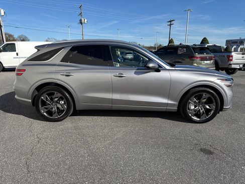 Used 2025 Genesis Electrified GV70 Advanced w/ Prestige Package image 8