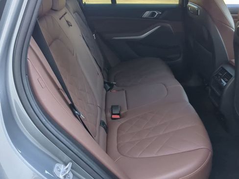 Used 2024 BMW X5 sDrive40i w/ M Sport Package image 21