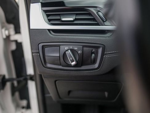 Used 2021 BMW X1 sDrive28i w/ Premium Package image 15