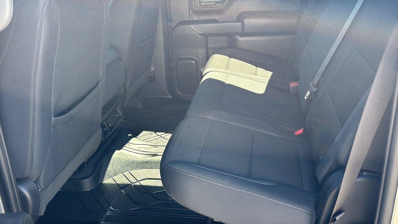Certified 2024 Chevrolet Silverado 1500 Custom w/ Turbomax Blackout Package RWD image 18