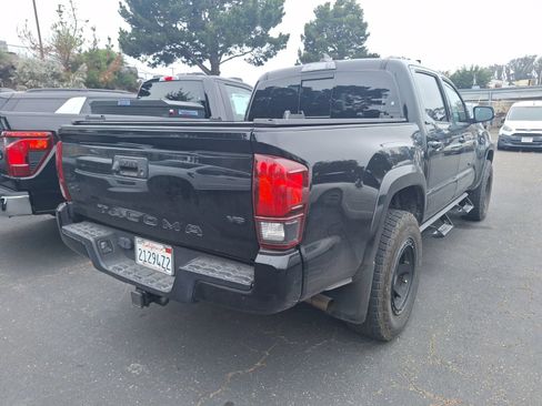 Used 2020 Toyota Tacoma SR5 w/ Technology Package AWD/4WD image 7