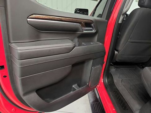 Used 2024 GMC Sierra 1500 Elevation w/ LPO, Elevation Black Package AWD/4WD image 34