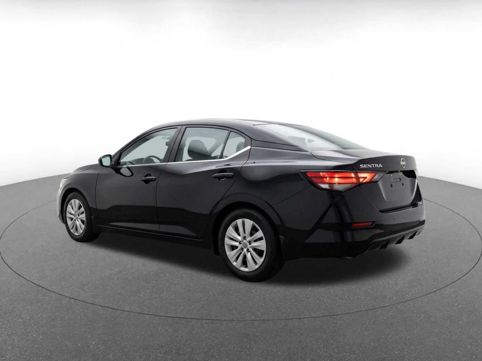 Used 2025 Nissan Sentra S FWD image 6