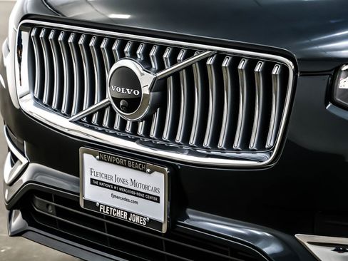 Used 2022 Volvo XC90 T8 Inscription w/ Advanced Package image 13