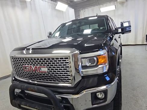 Used 2015 GMC Sierra 1500 SLE w/ SLE Value Package image 5