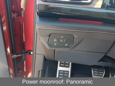 Used 2024 Volkswagen Atlas SEL Premium R-Line image 10