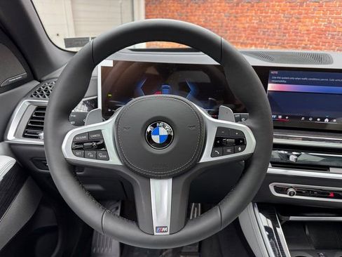Used 2026 BMW X5 xDrive40i w/ M Sport Package AWD/4WD image 14