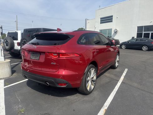 Used 2017 Jaguar F-PACE R-Sport AWD/4WD image 4